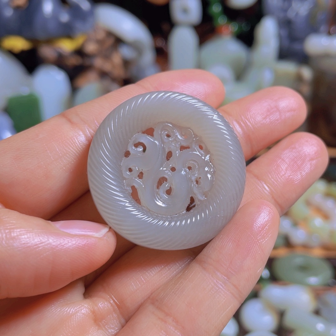 和田玉挂件未镶嵌