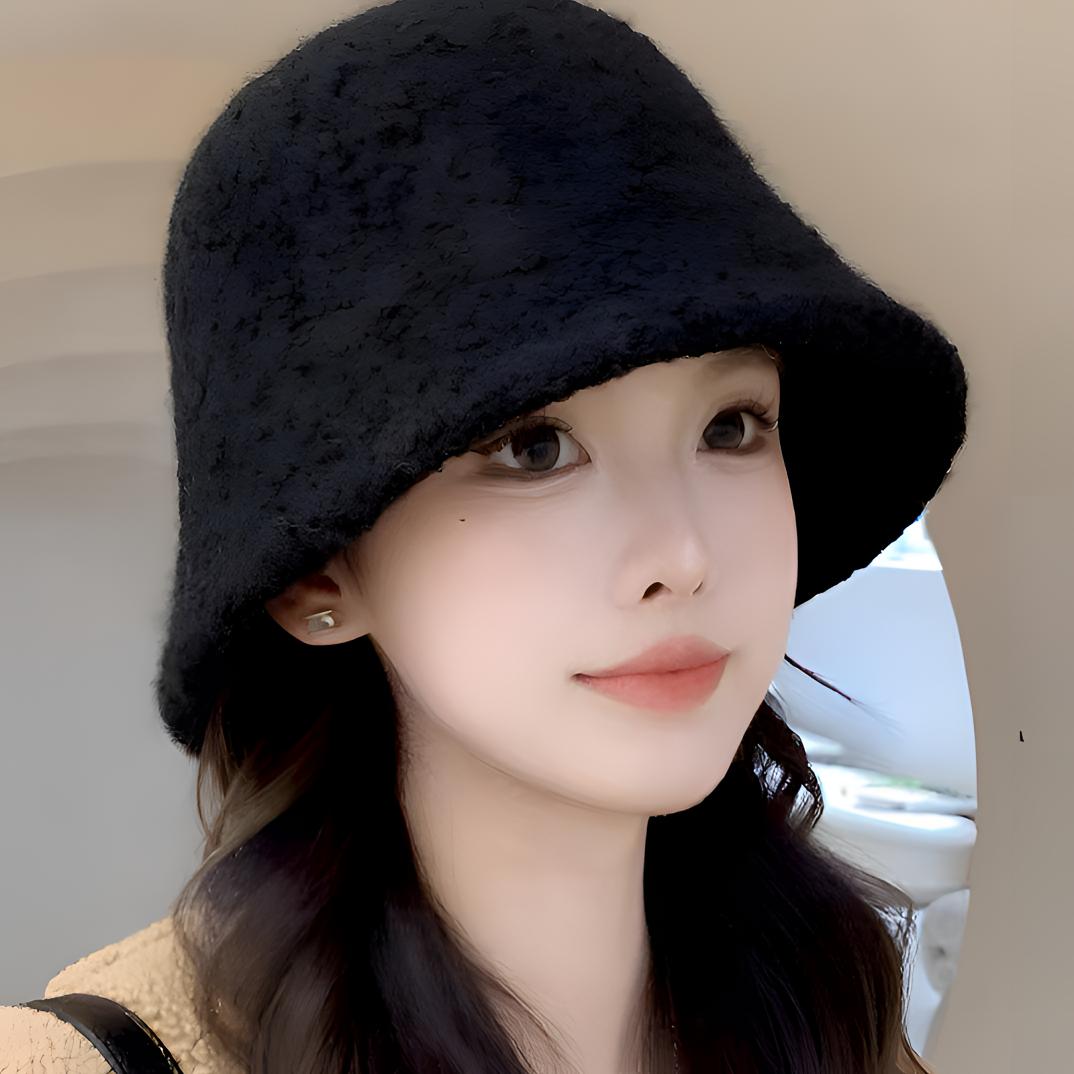 新款爆款洋气秋冬渔夫帽女款冬季网红纯色时尚百搭女士黑色帽子