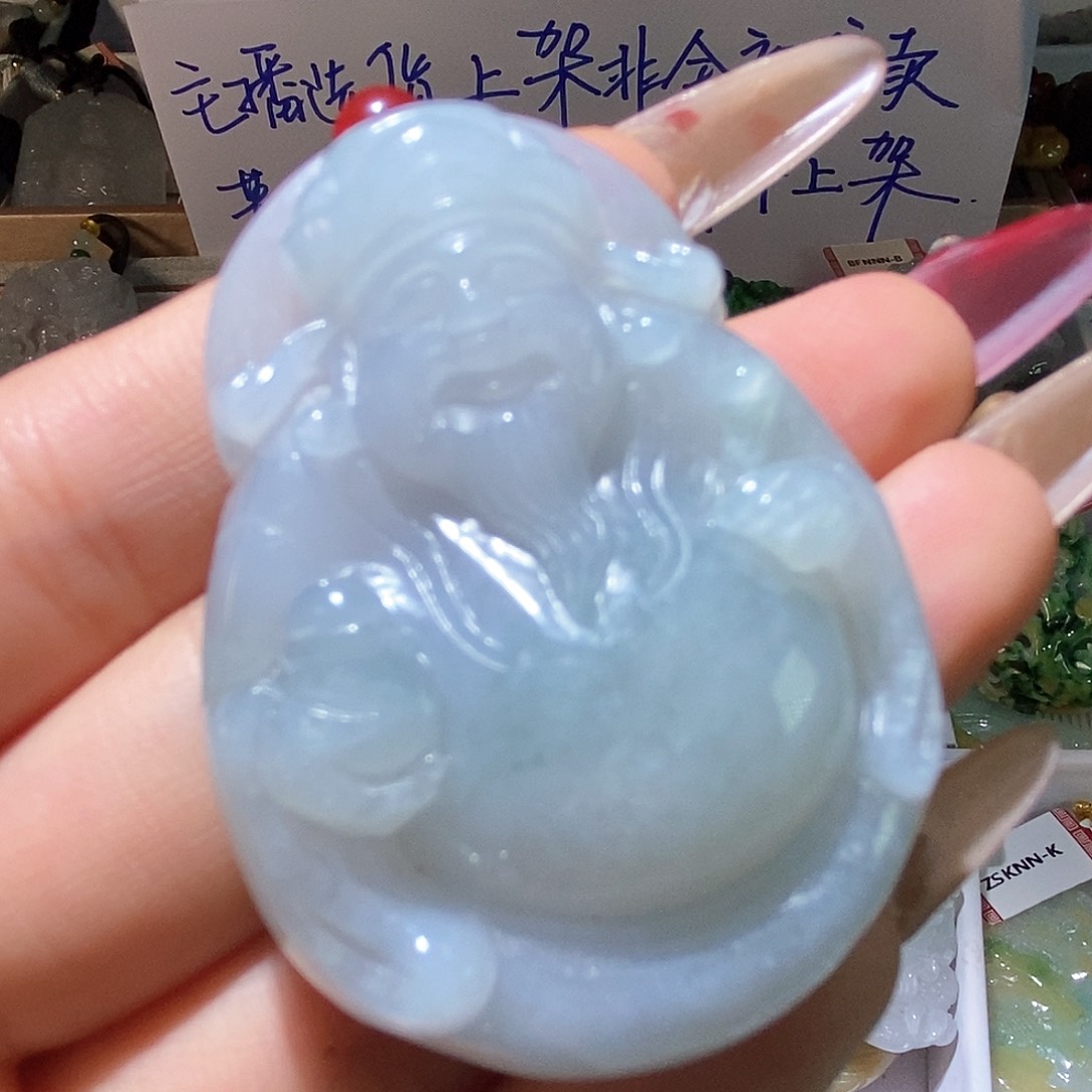 翡翠颈饰未镶嵌天然