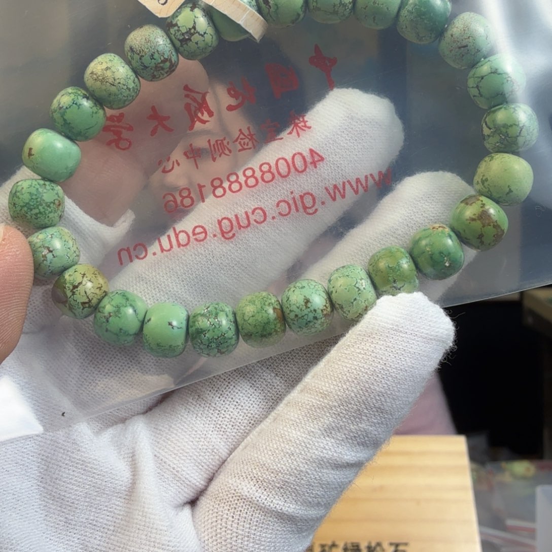 攀***儿绿松石未镶嵌珠宝奇石
