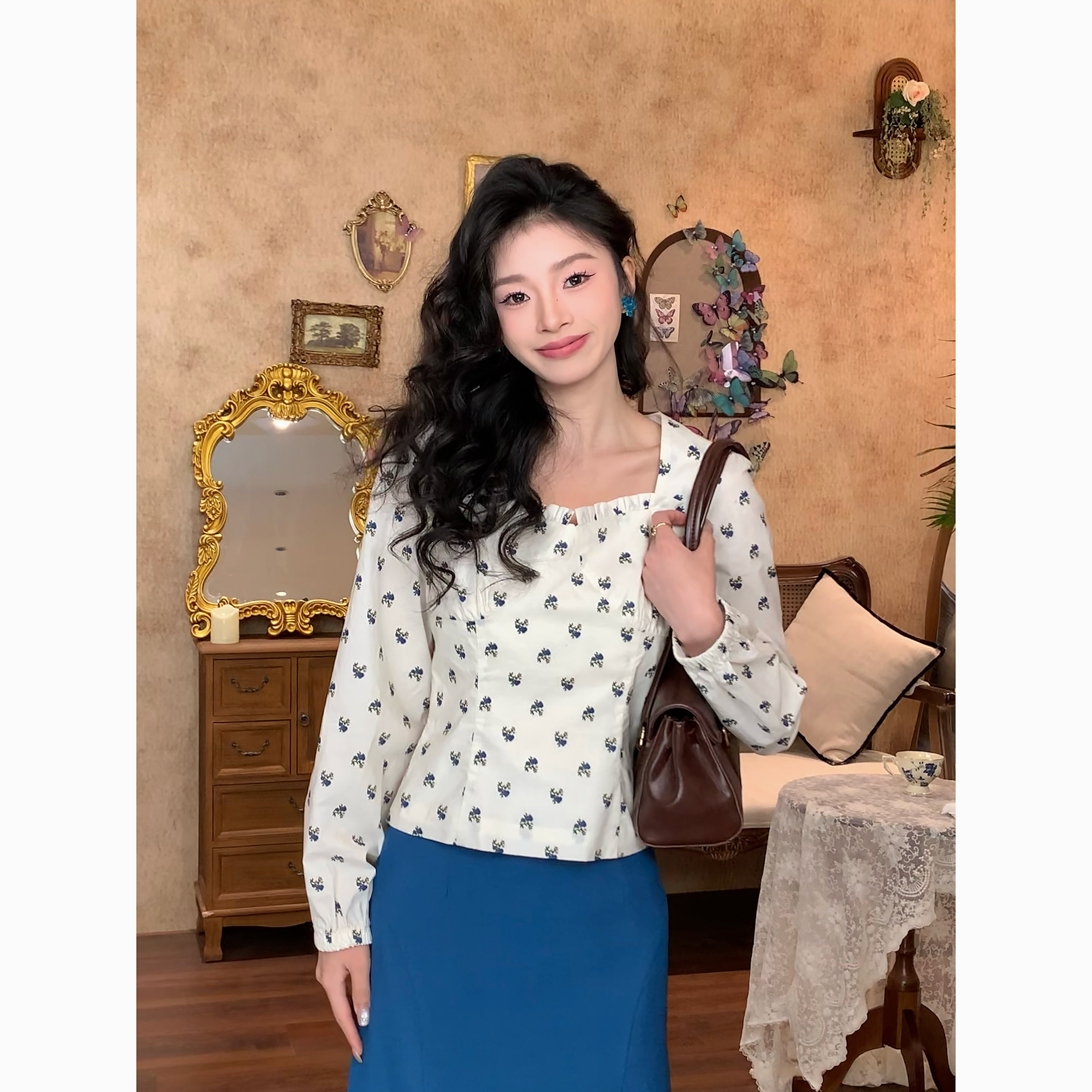 【蓝玫瑰】早春新款法式方领褶皱碎花设计高级别致修身衬衫#1350