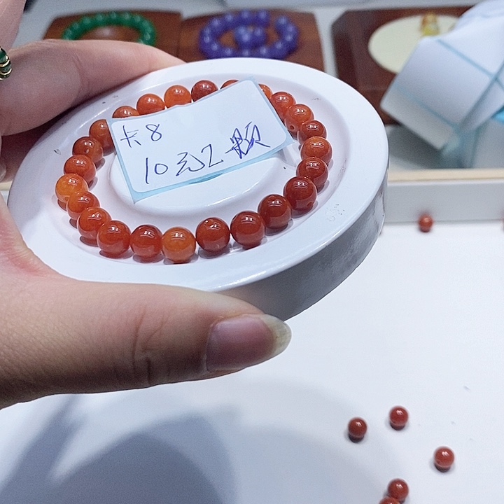 翡翠散珠冰红翡卡8