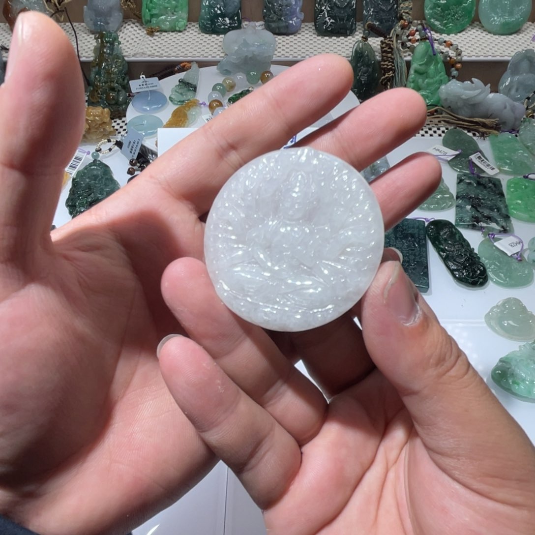 翡翠颈饰未镶嵌天然