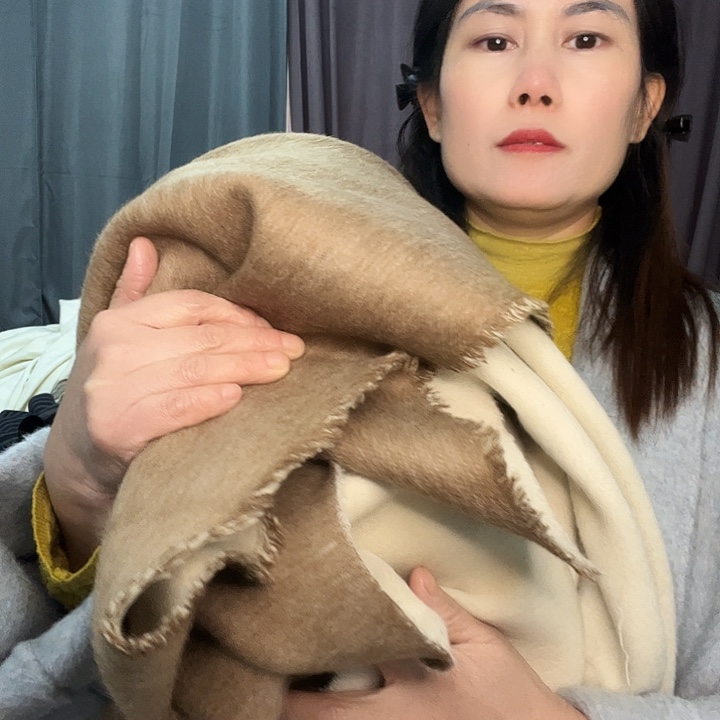 无纺布驼色双羊绒1.6米