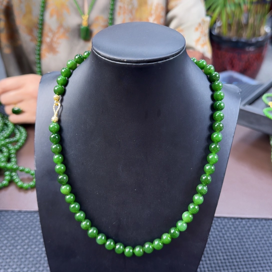 和田玉（碧玉）未镶嵌颈饰卡8