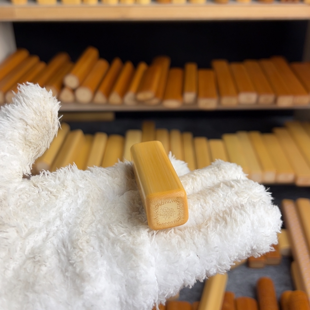 黄方厚皮满密压手