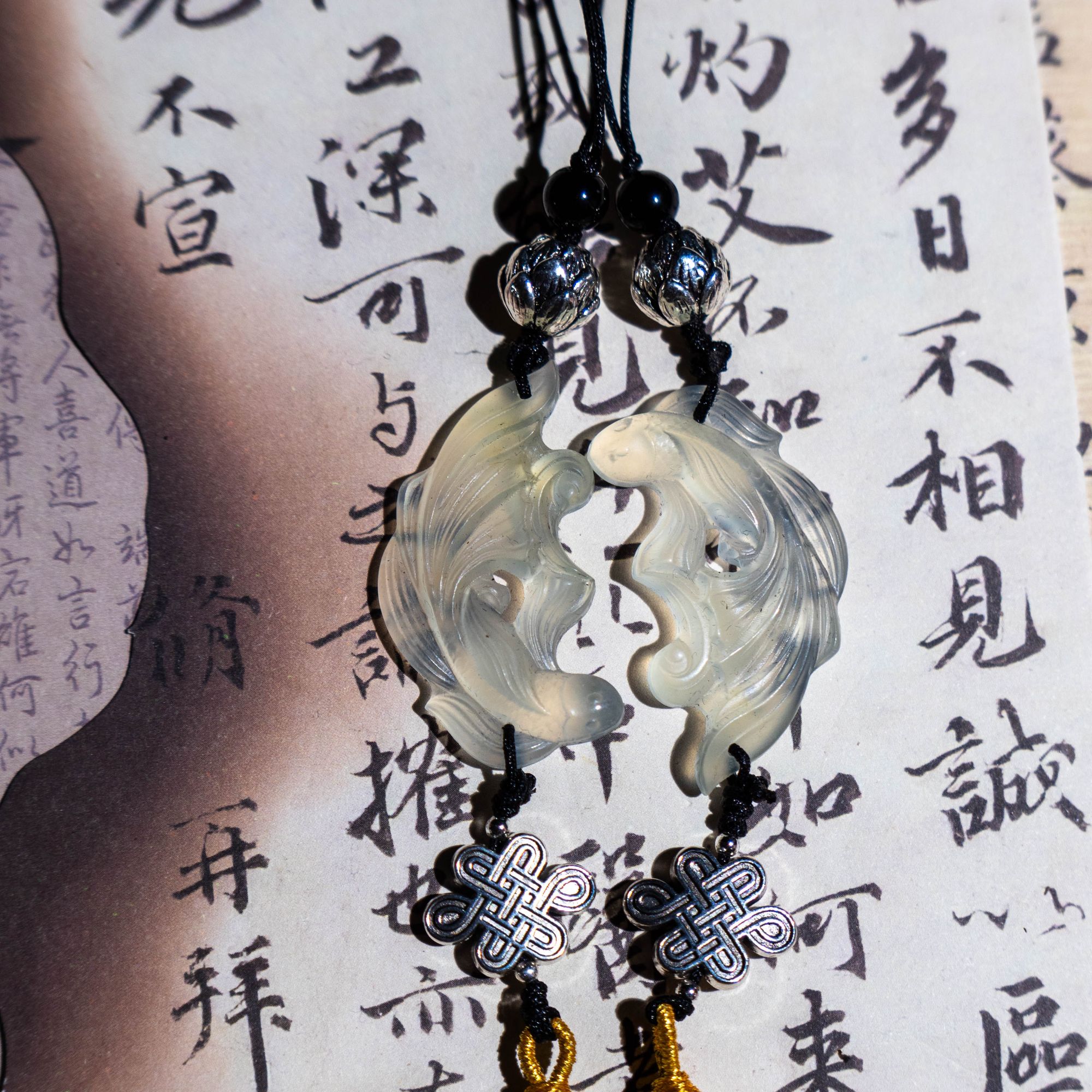 非金属树脂吊坠 非木质非金属双鱼配纯手工雕刻制定