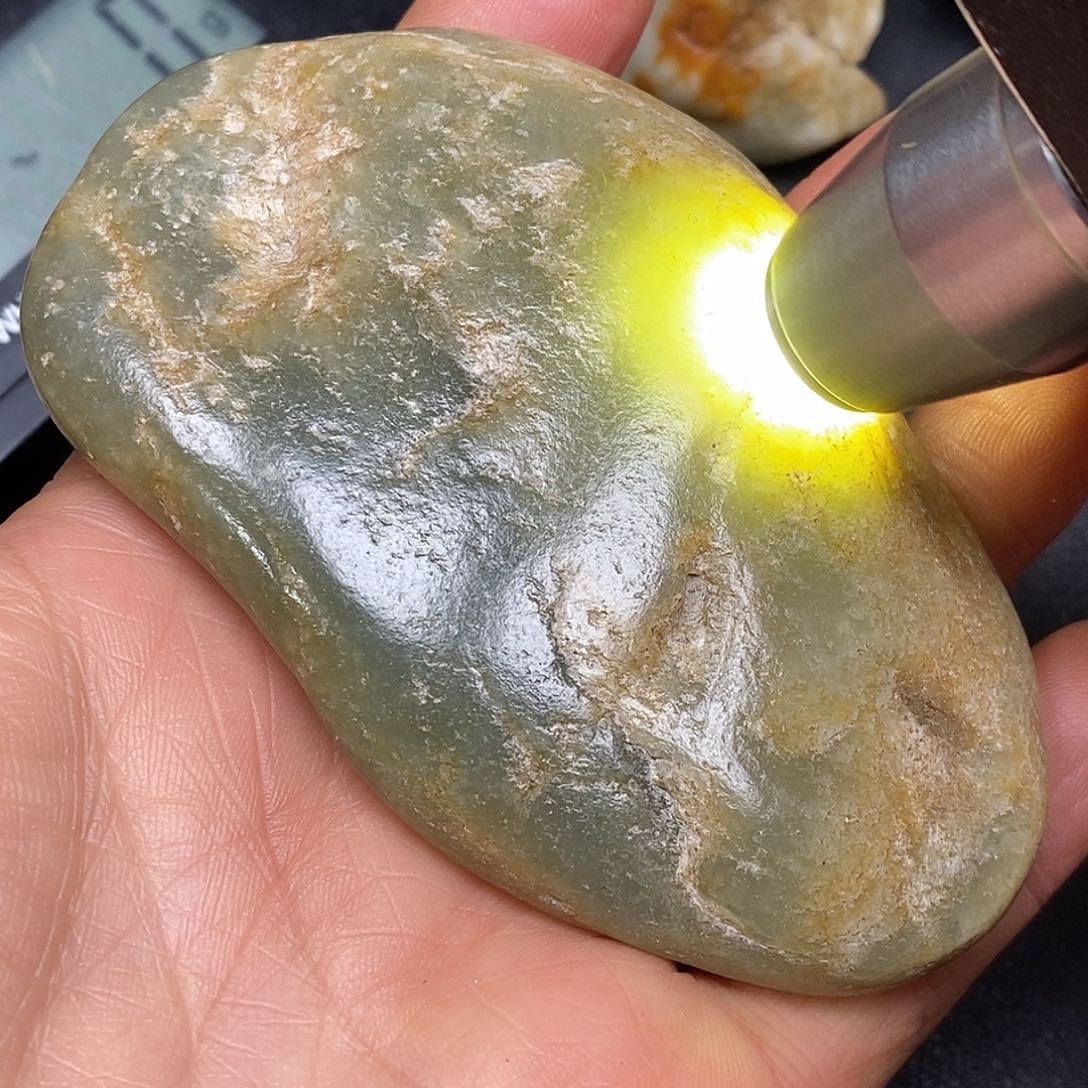 和田玉未镶嵌珠宝奇石