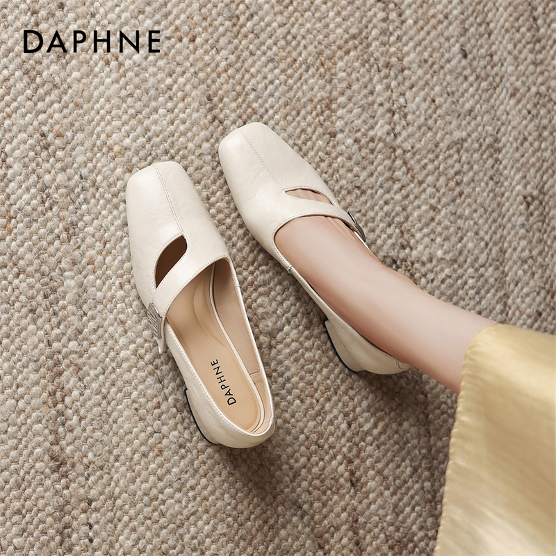 达芙妮粗跟单鞋女2025新款春季浅口玛丽珍女鞋子真皮不累脚高跟鞋