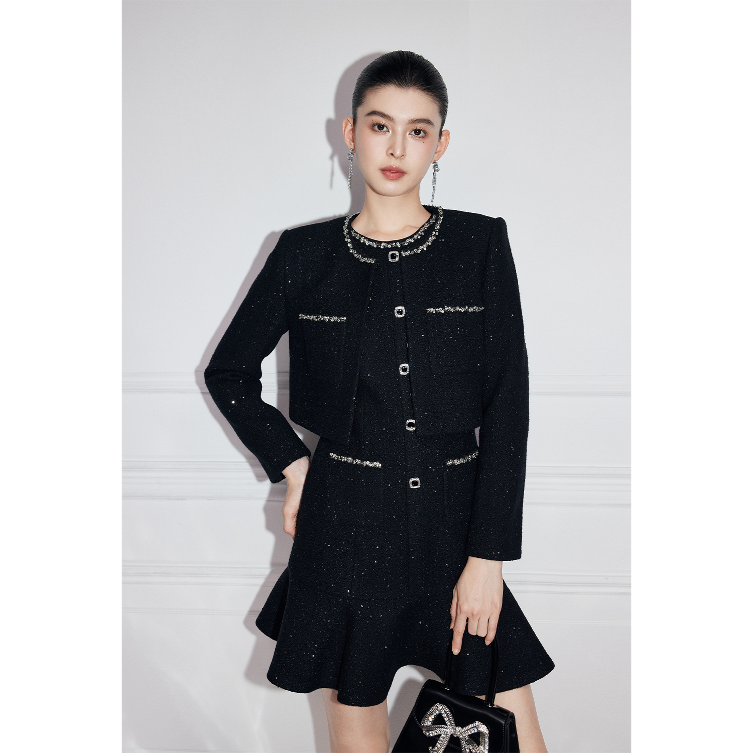 MandyZhang法式千金风钻饰黑色小香风短外套女春季高级感羊毛上衣