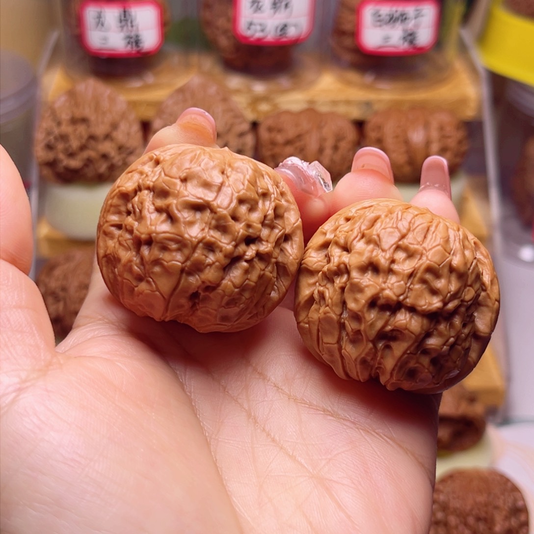 文玩核桃吊坠甲骨纹