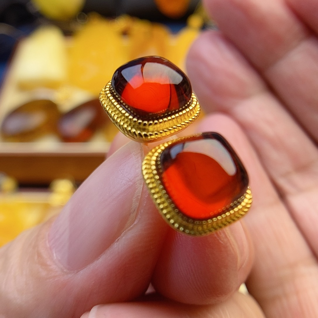 银S925镀金镶嵌琥珀耳饰