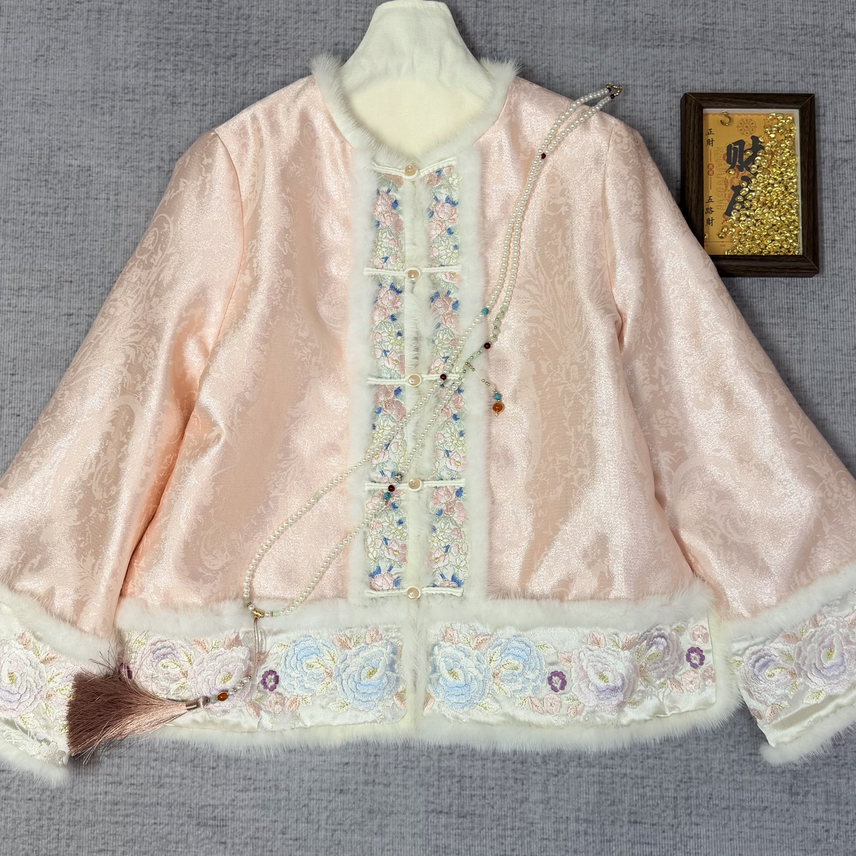 【花想容】秋冬新款新中式国风拼接重工刺绣加厚棉服Y204