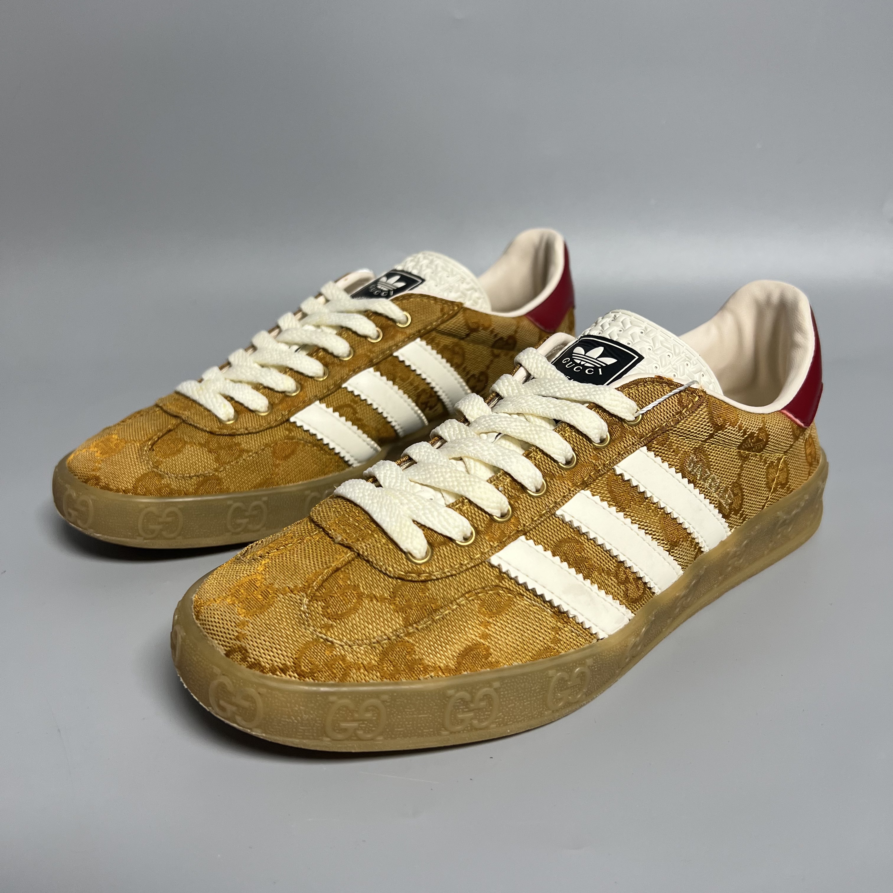 95新 GUCCI/古驰 黄色老花帆布休闲三叶草德训板鞋38.5欧码 jx602