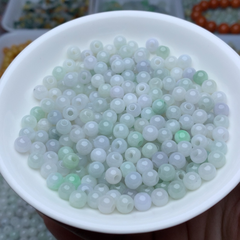 【闪购商品】翡翠手链未镶嵌卡6冰绿白大孔珠100颗