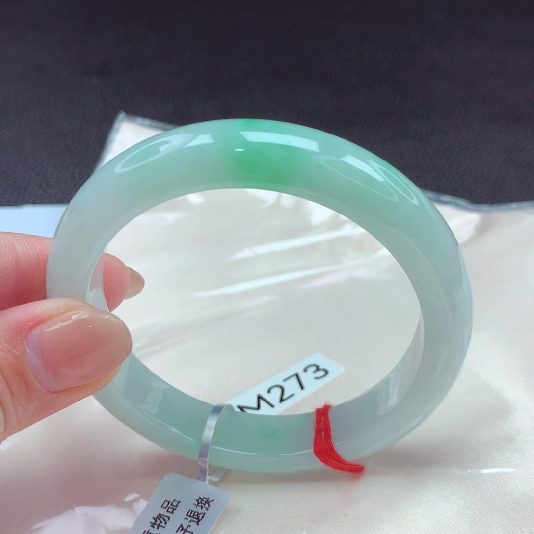 翡翠手镯未镶嵌我88