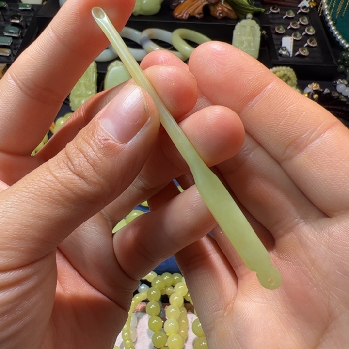 和田玉（黄玉）颈饰未镶嵌