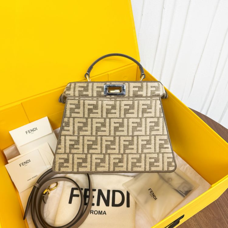 99新/芬迪/C6844841273/[PY1212B0012]