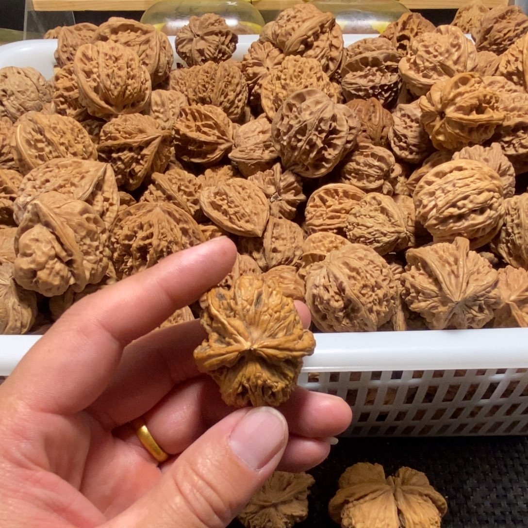 一***口文玩核桃吊坠核桃异形