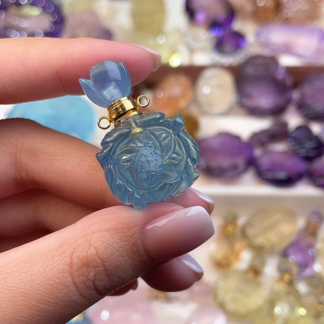 水晶颈饰未镶嵌王****r天然水晶吊坠300