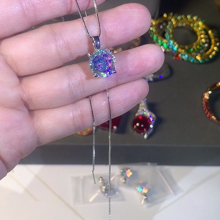 非金属23吊坠。           