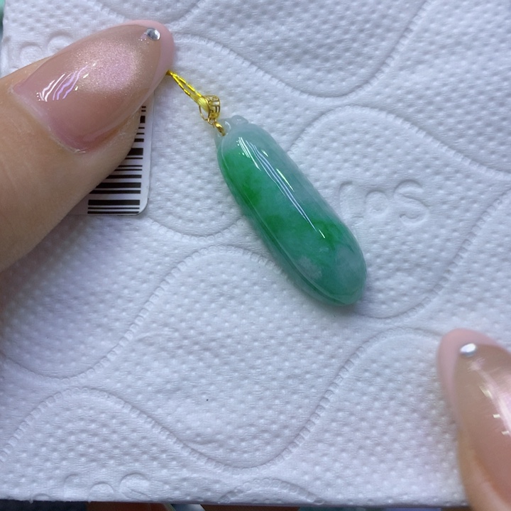 颈饰18K金镶嵌翡翠