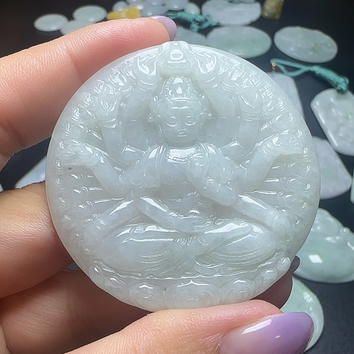 翡翠未镶嵌颈饰千手