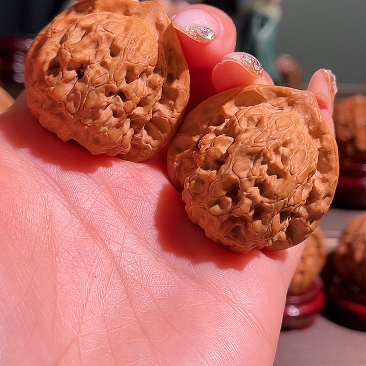 把件文玩核桃梨木台