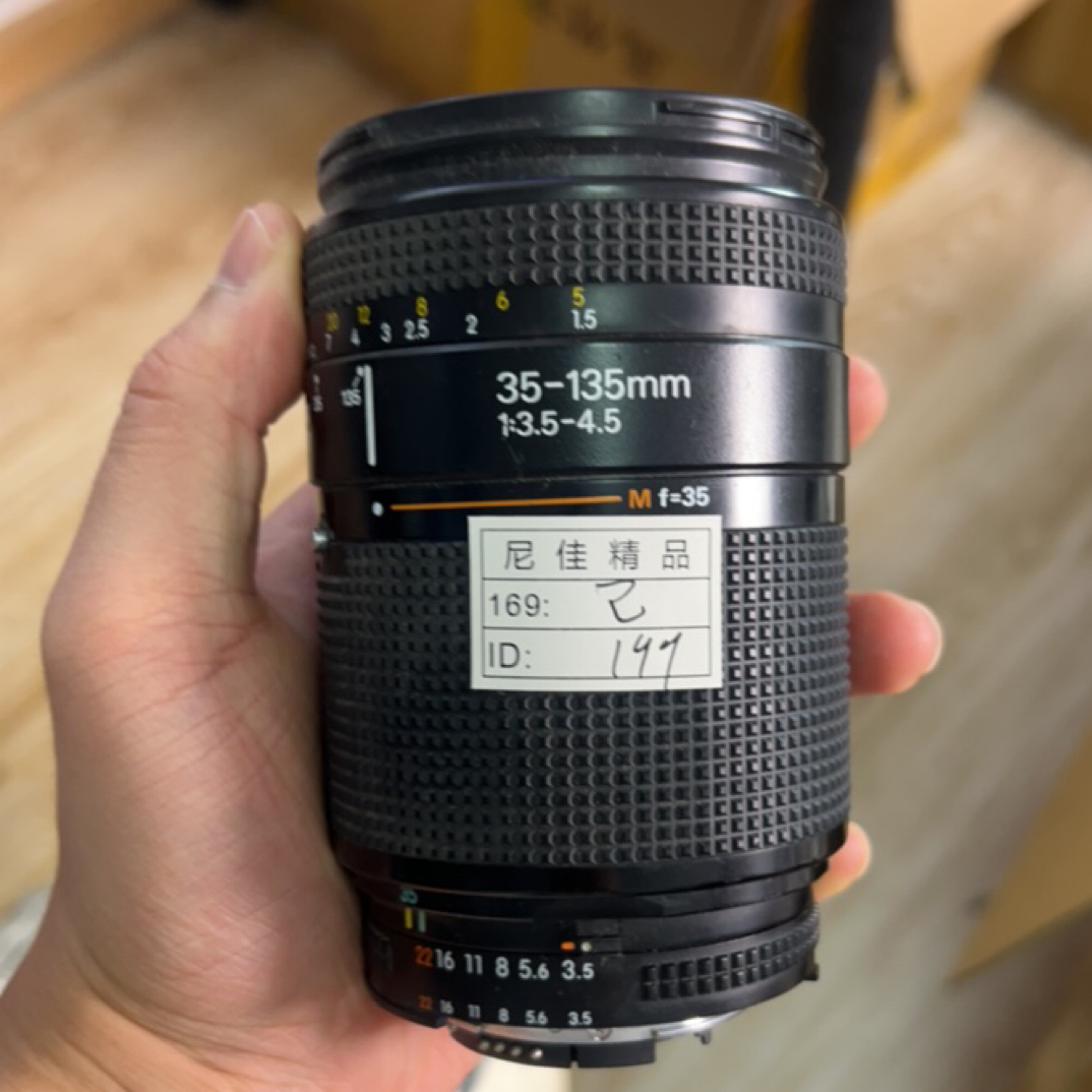 9新 Nikon/尼康 Canon/佳能 - 卡口 二手单反相机/镜头（无配件）