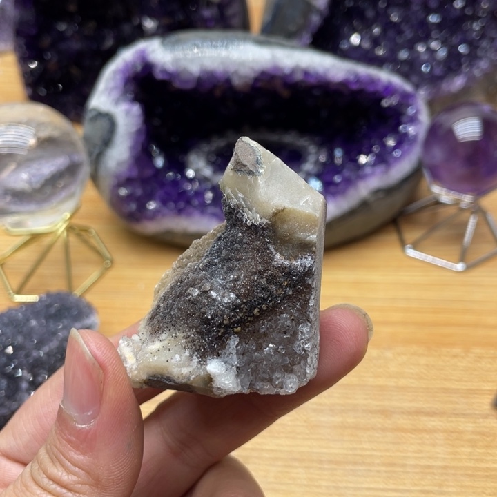 紫晶钛晶摆件未镶嵌