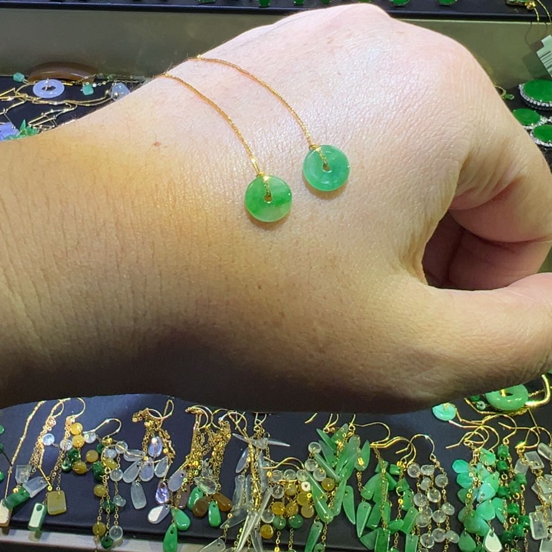 颈饰18K金镶嵌翡翠耳线