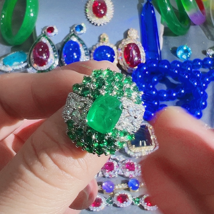 非金属红色蓝色满钻镶嵌