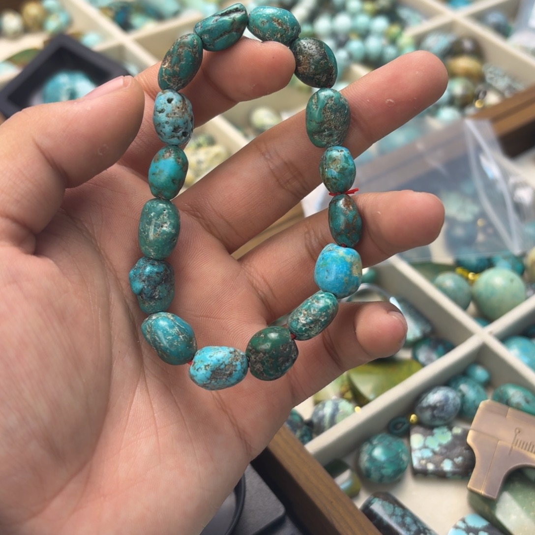 绿松石未镶嵌珠宝奇石