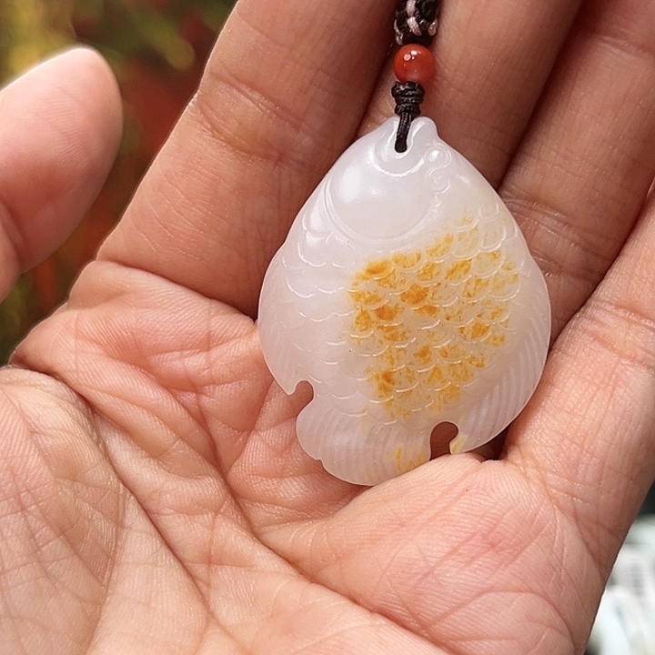 和田玉颈饰未镶嵌