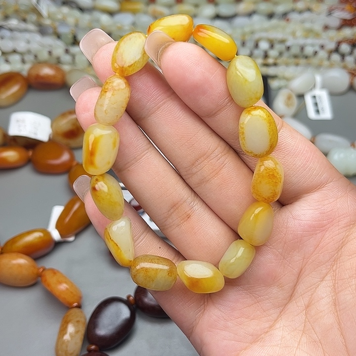 和田玉（糖玉）未镶嵌手链