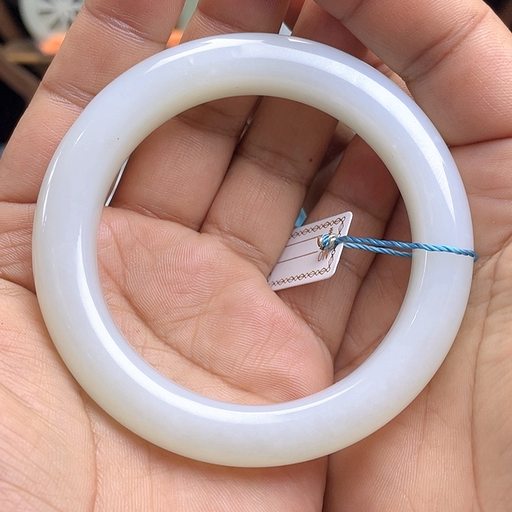 【闪购商品】未镶嵌手镯和田玉