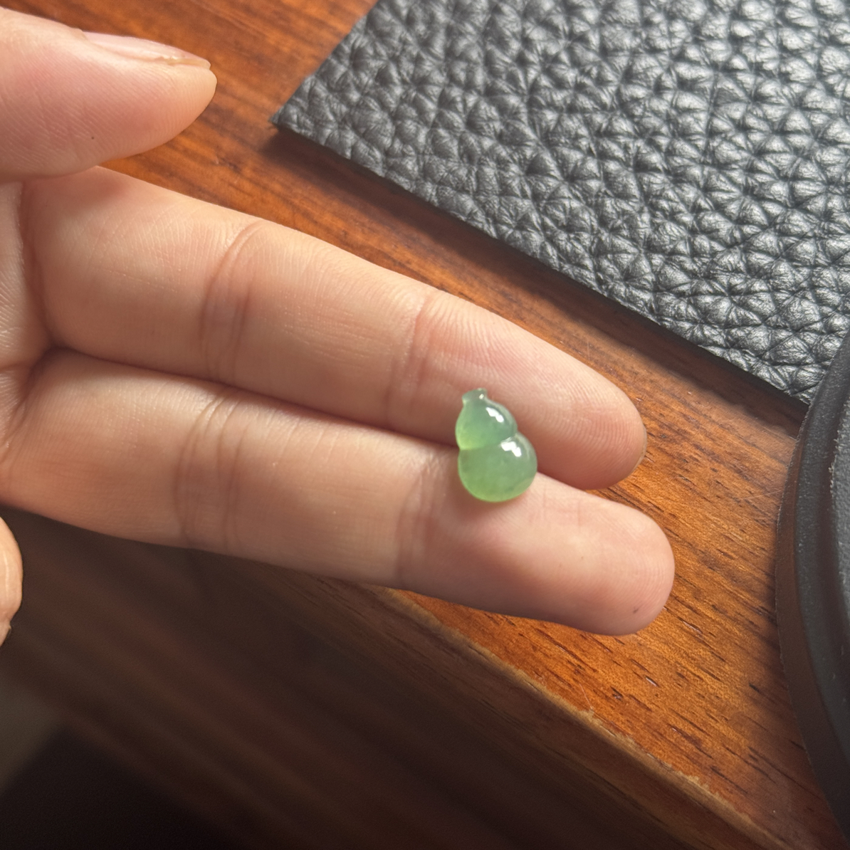 满绿翡翠葫芦裸石