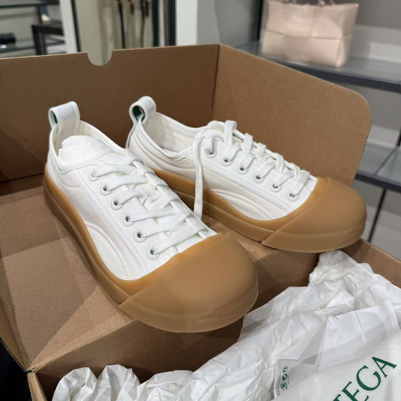 未使用 BOTTEGA VENETA/葆蝶家 /七七/男鞋