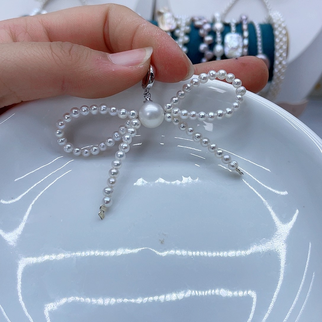 颈饰银S925镶嵌淡水珍珠3*1