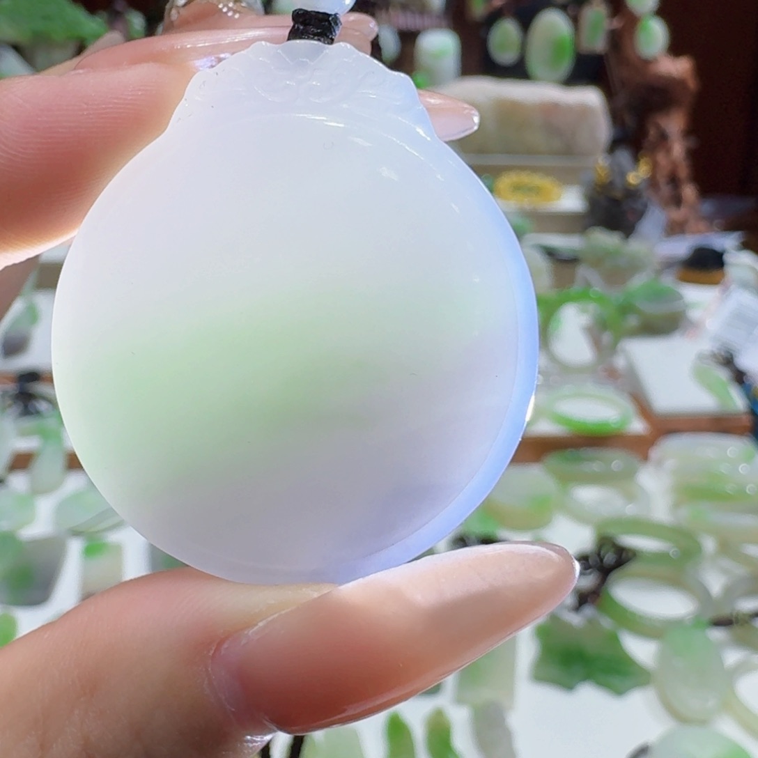 和田玉翠青三色意境牌护心镜未镶嵌