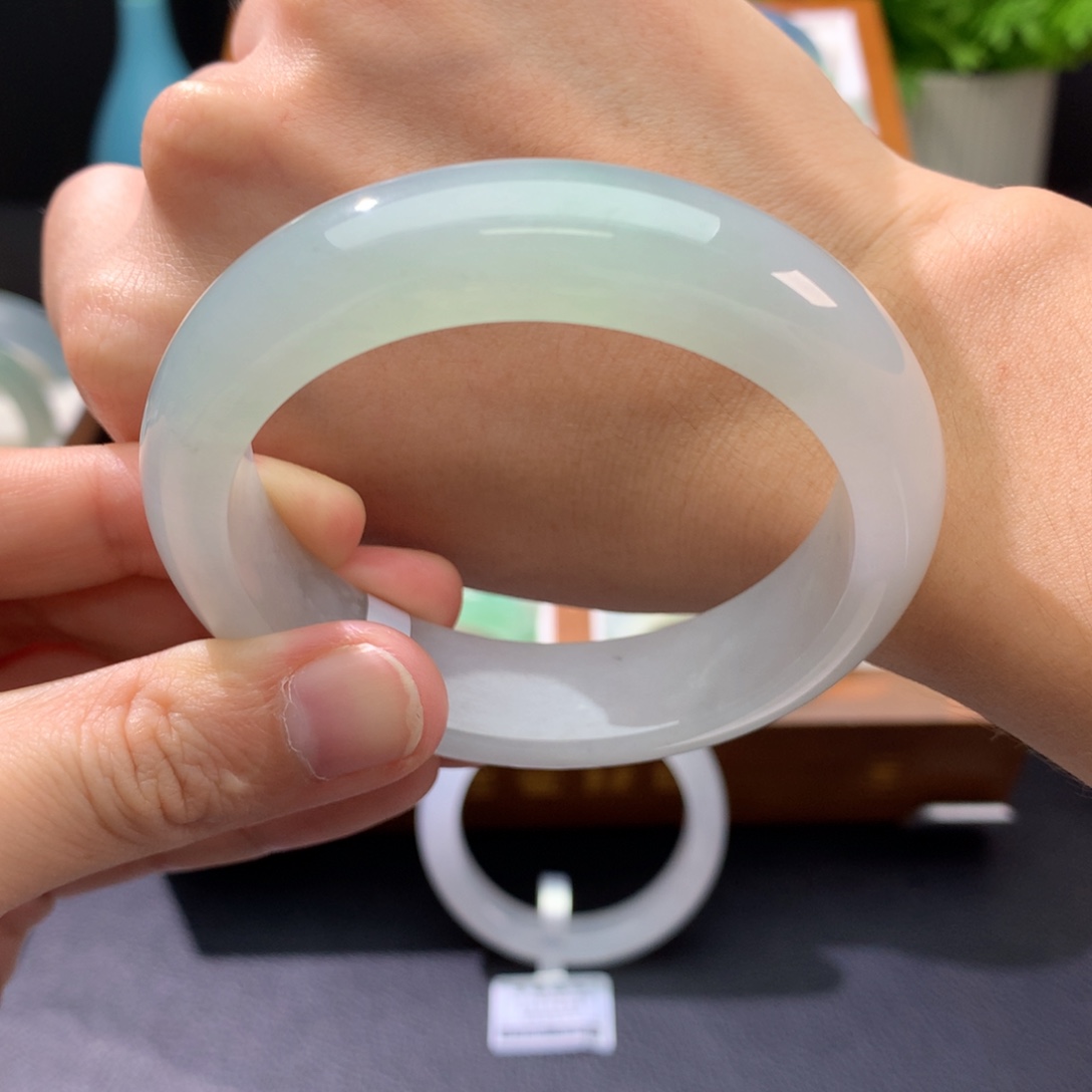 翡翠未镶嵌手镯闪购 14