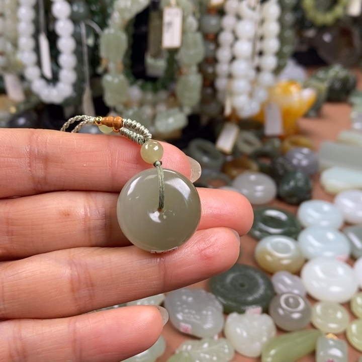 和田玉（糖玉）未镶嵌手链