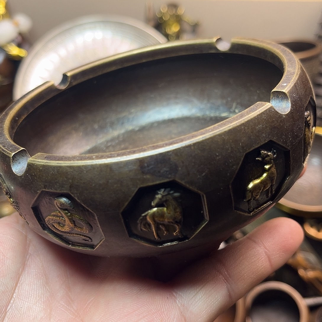 精美铜器工艺品等