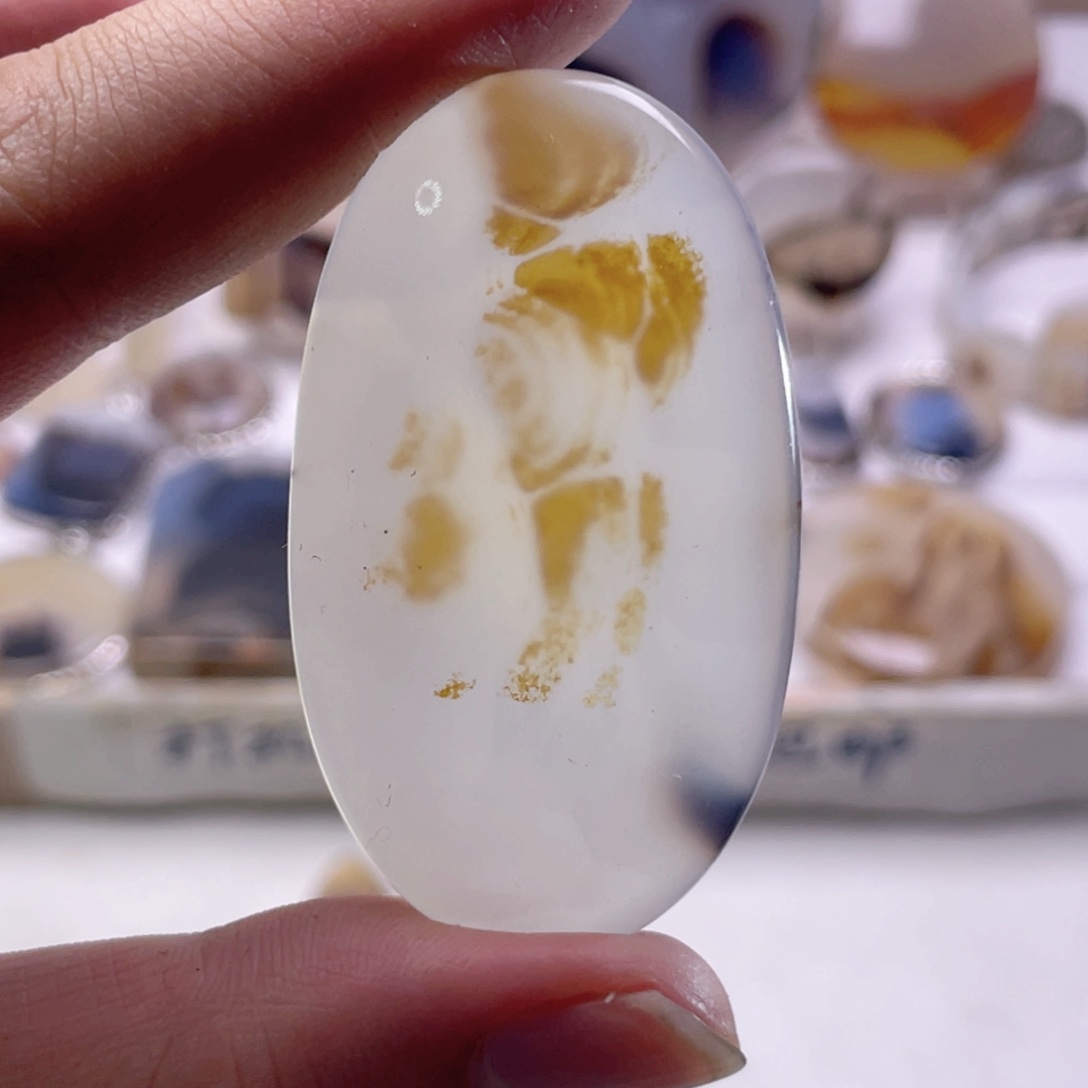 玛瑙/玉髓未镶嵌珠宝奇石