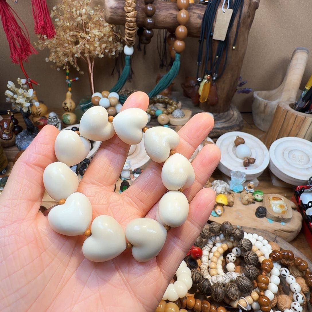 柏香籽/百香籽吊坠阳****马菩提树是我国