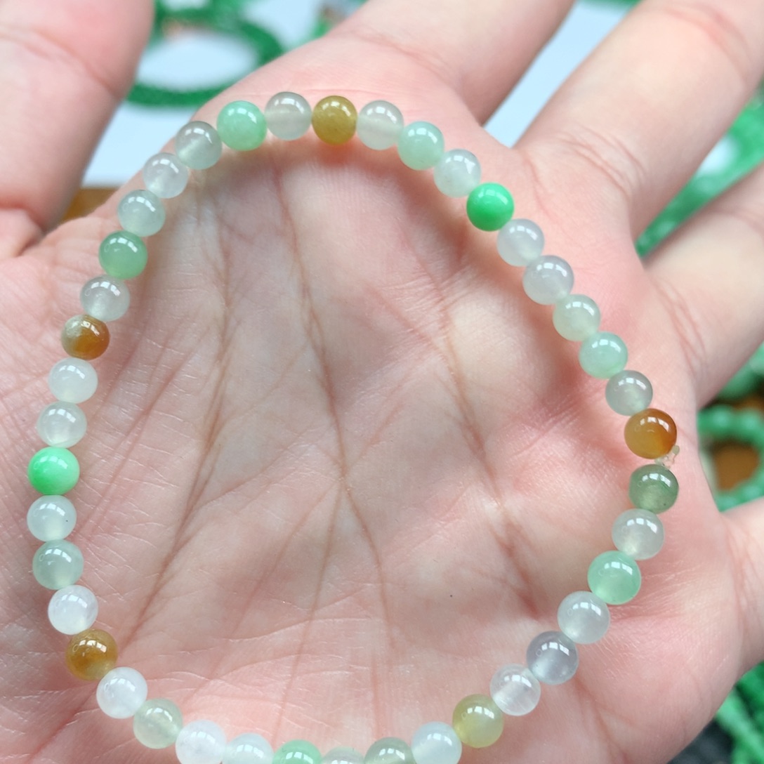 翡翠手链未镶嵌翡翠