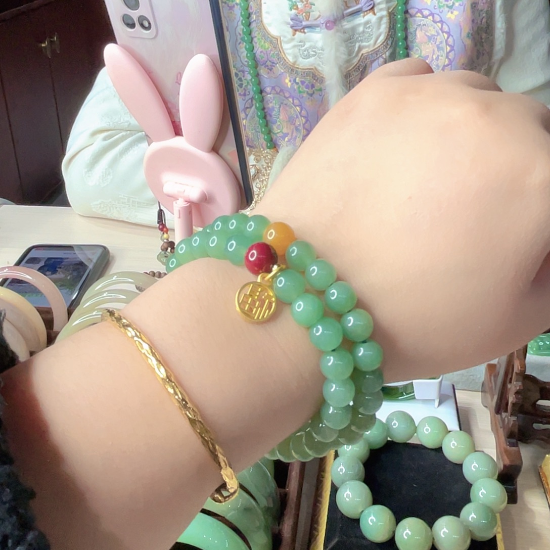 密玉（石英质玉）未镶嵌颈饰