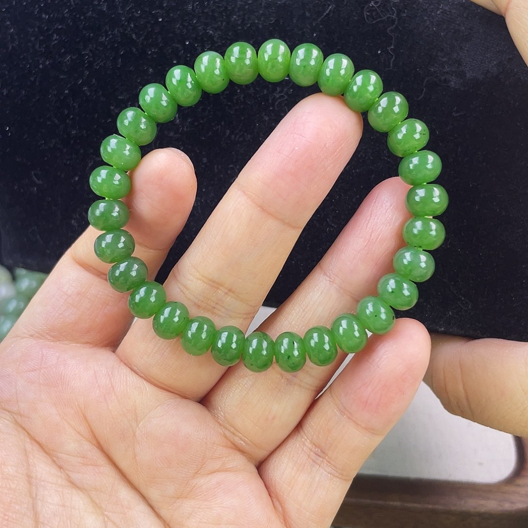 和田玉（碧玉）未镶嵌手链