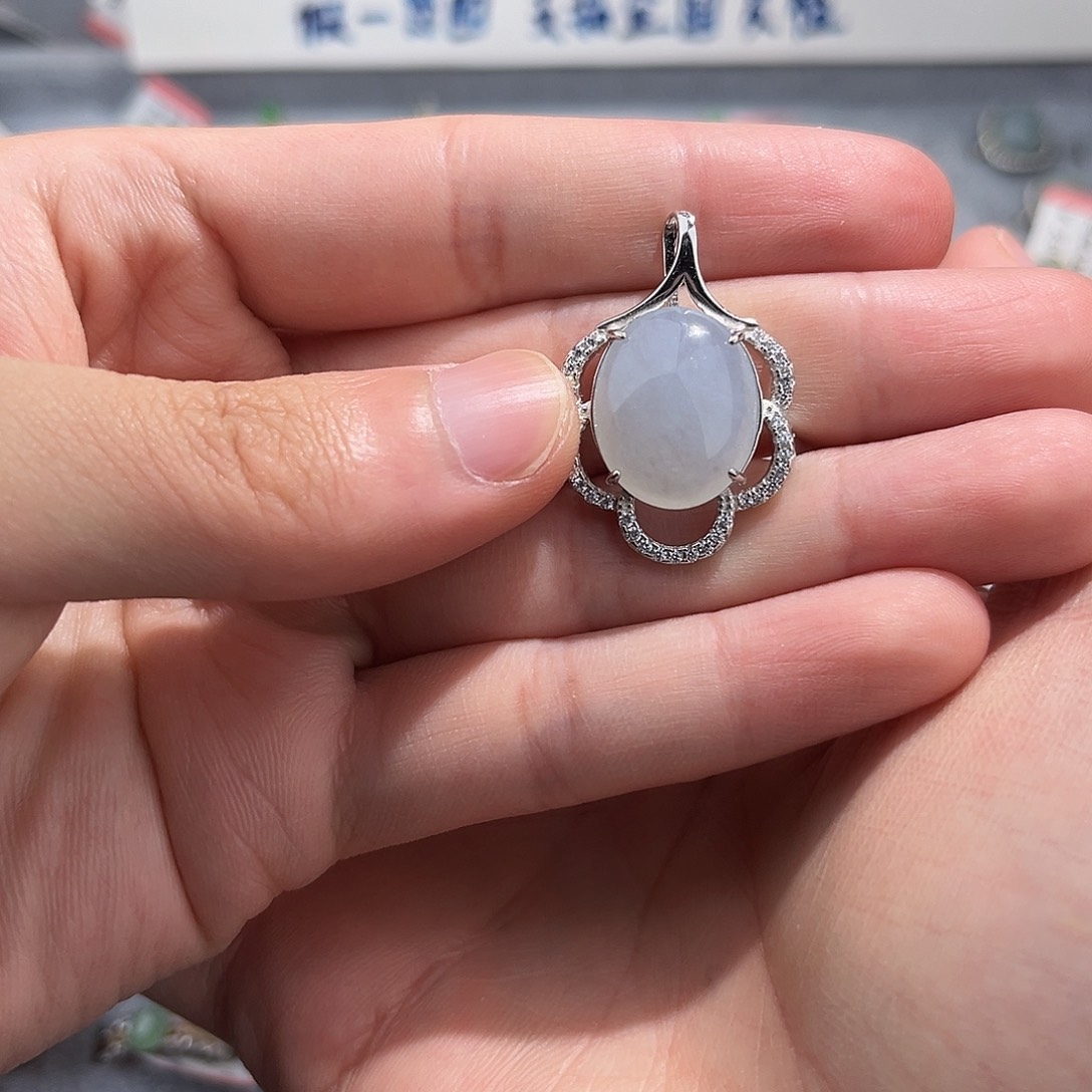 翡翠颈饰银S925镶嵌68899