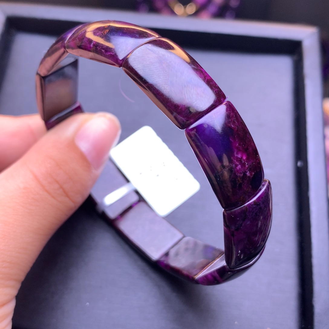 未镶嵌苏纪石（舒俱来）手牌